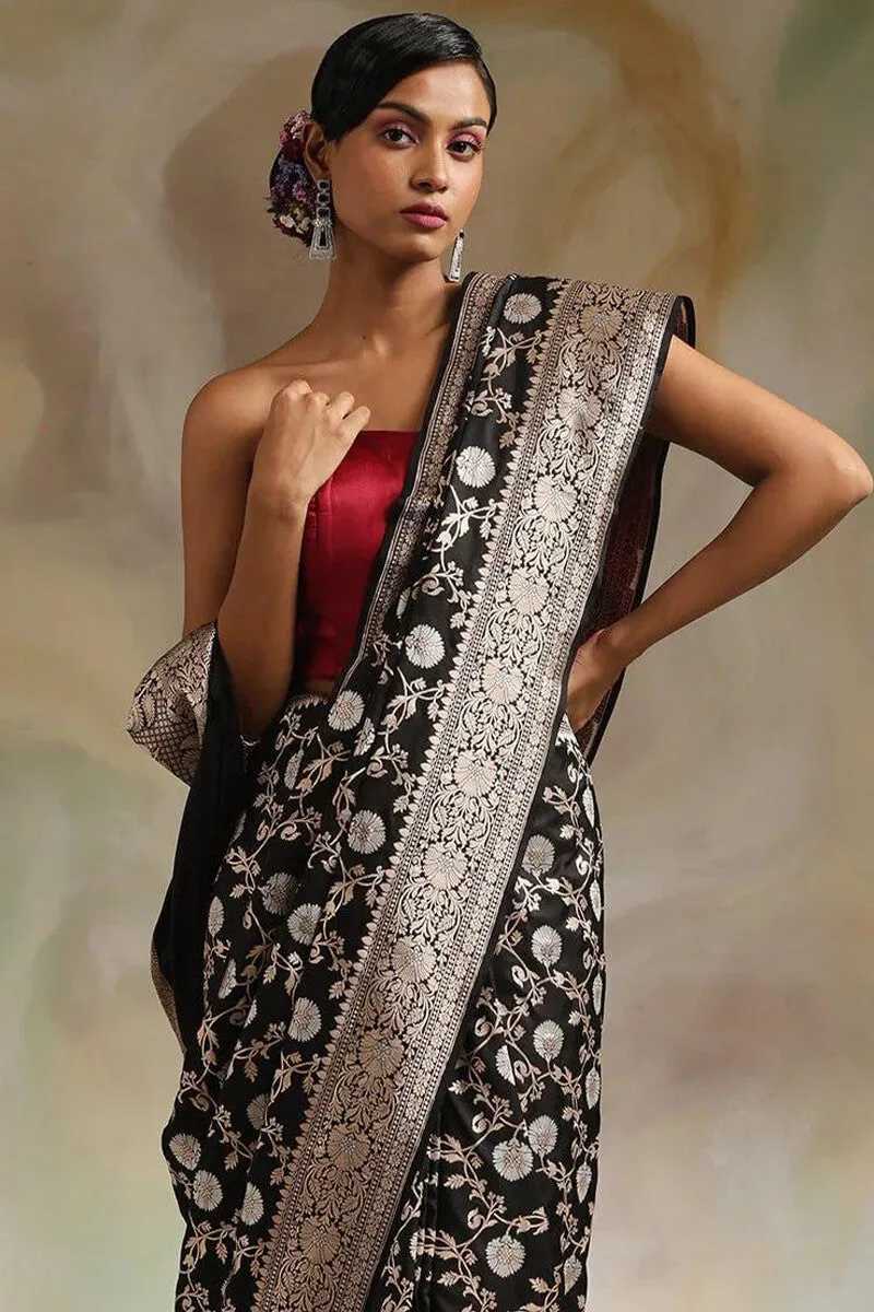 Dissemble Black Soft Silk Saree With Ebullience Blouse Pieced