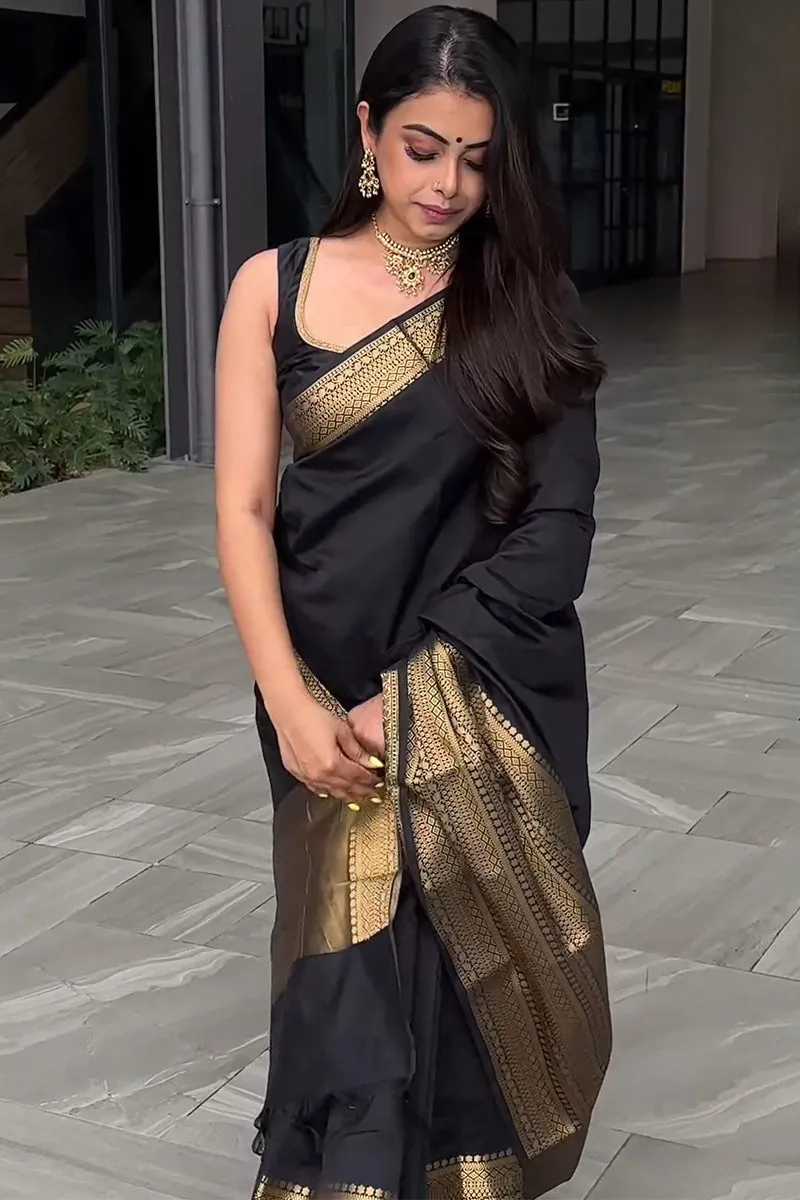 Evanescent Black Soft Silk Saree With Imbrication Blouse Piece