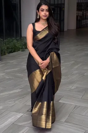 Evanescent Black Soft Silk Saree With Imbrication Blouse Piece