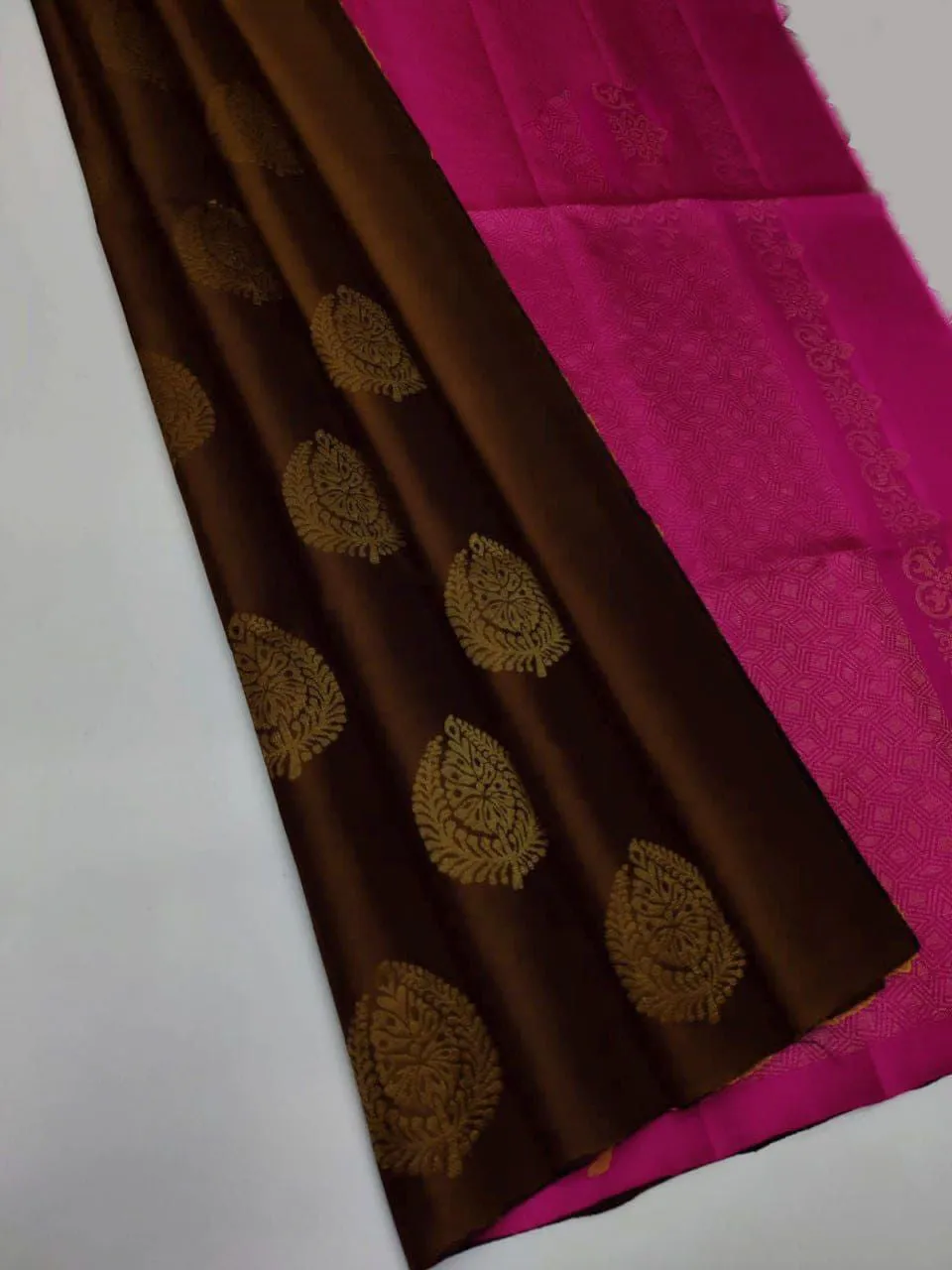 Lagniappe Brown Soft Silk Saree With Ornate Blouse Piece