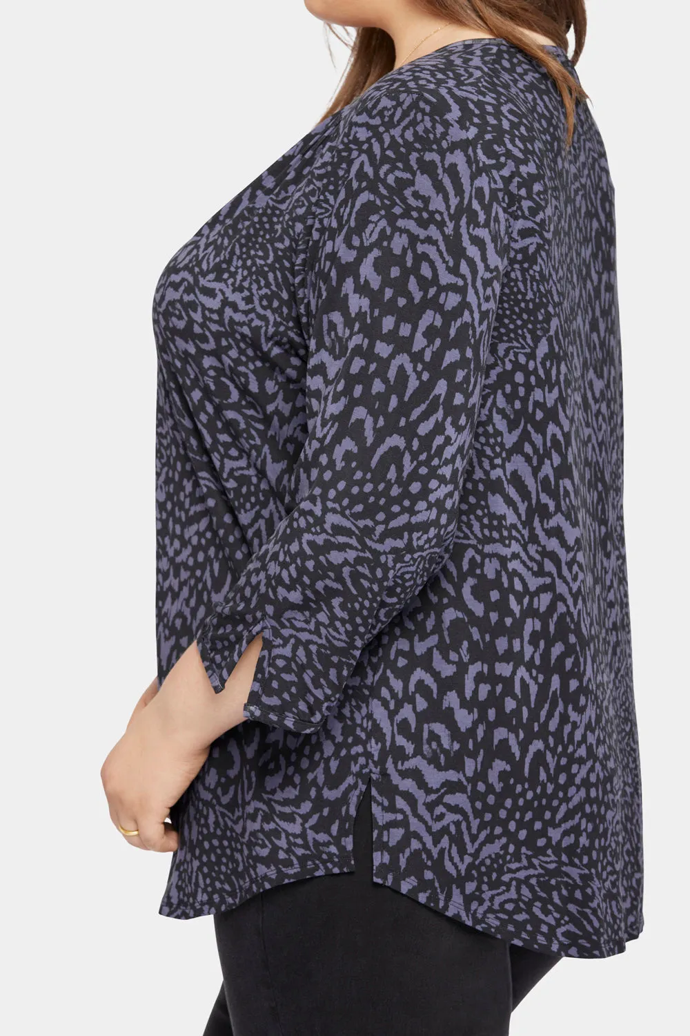 Perfect Tee In Plus Size - Lowell Jaguar