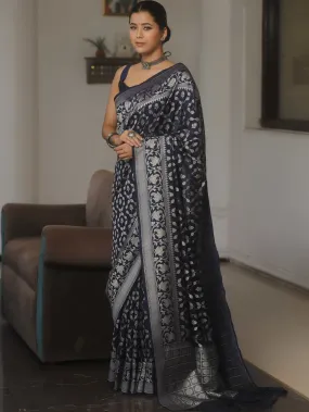 Splendorous Navy Blue Soft Silk Saree With Prodigal Blouse Piece