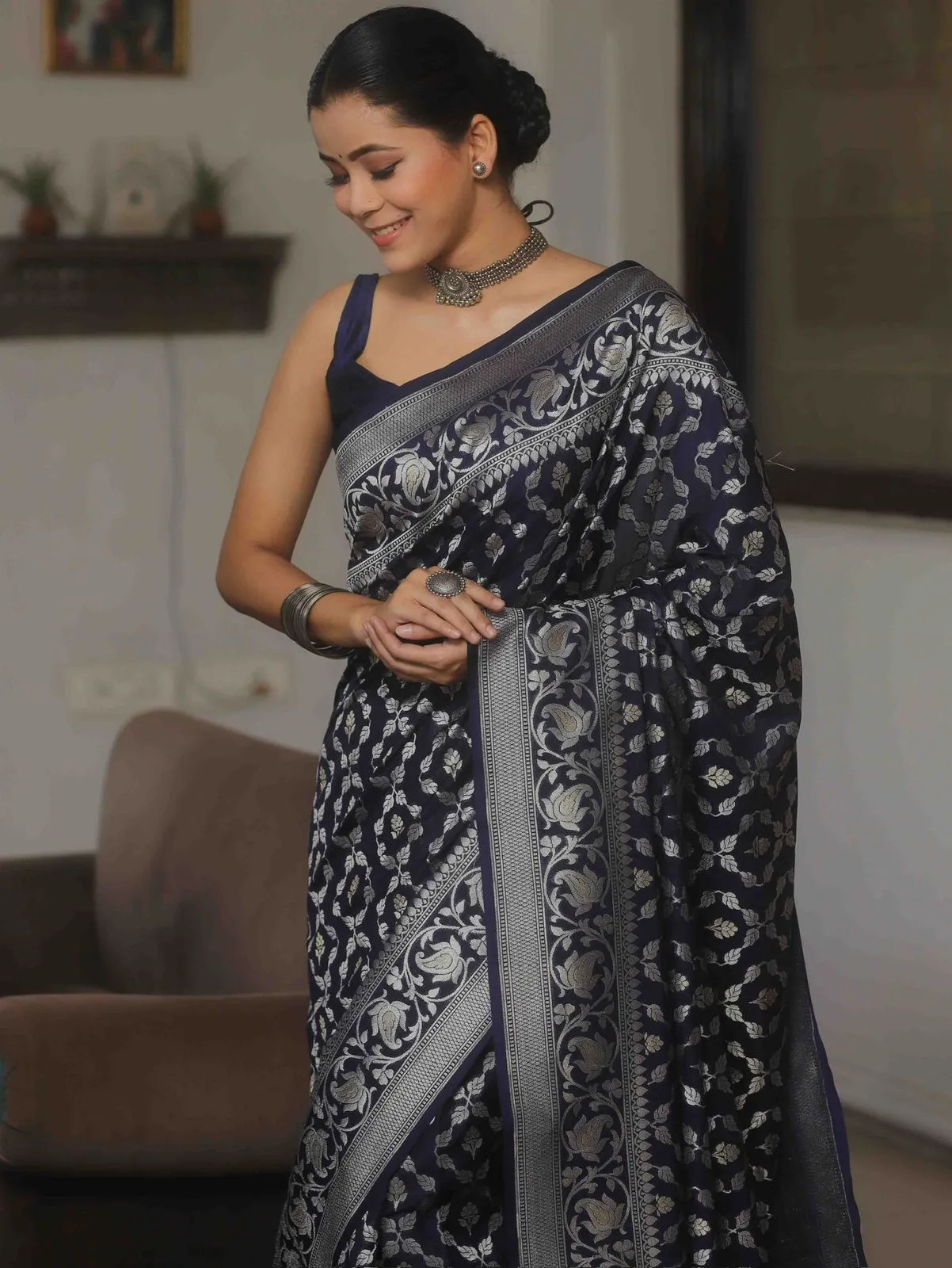 Splendorous Navy Blue Soft Silk Saree With Prodigal Blouse Piece