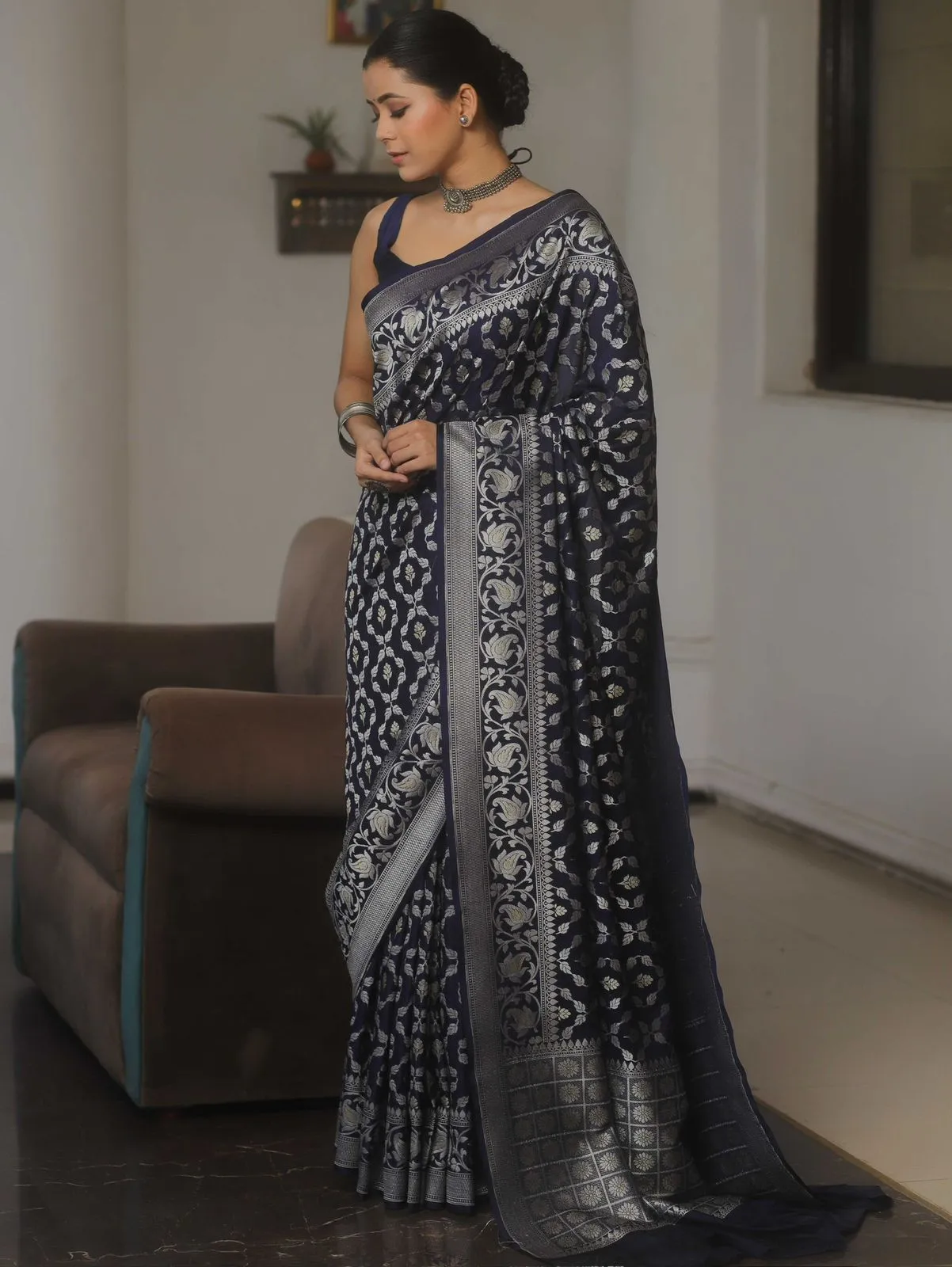 Splendorous Navy Blue Soft Silk Saree With Prodigal Blouse Piece